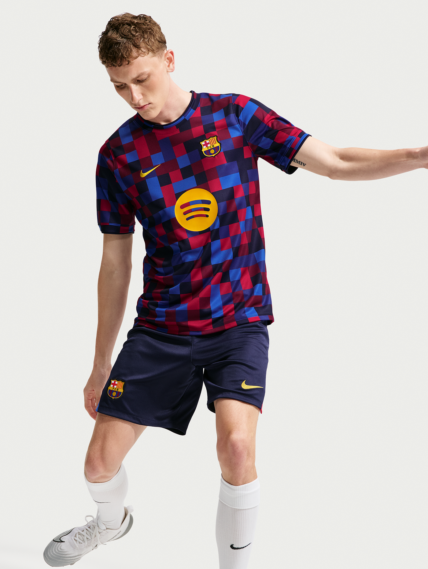 Jersey Barcelona Pre-Match 26/27