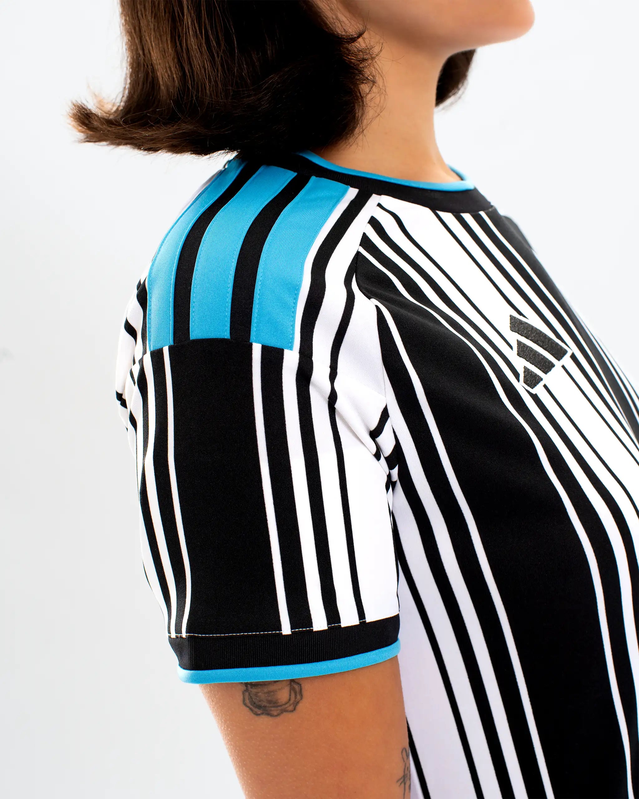 Jersey Newcastle Womens Home 26/27