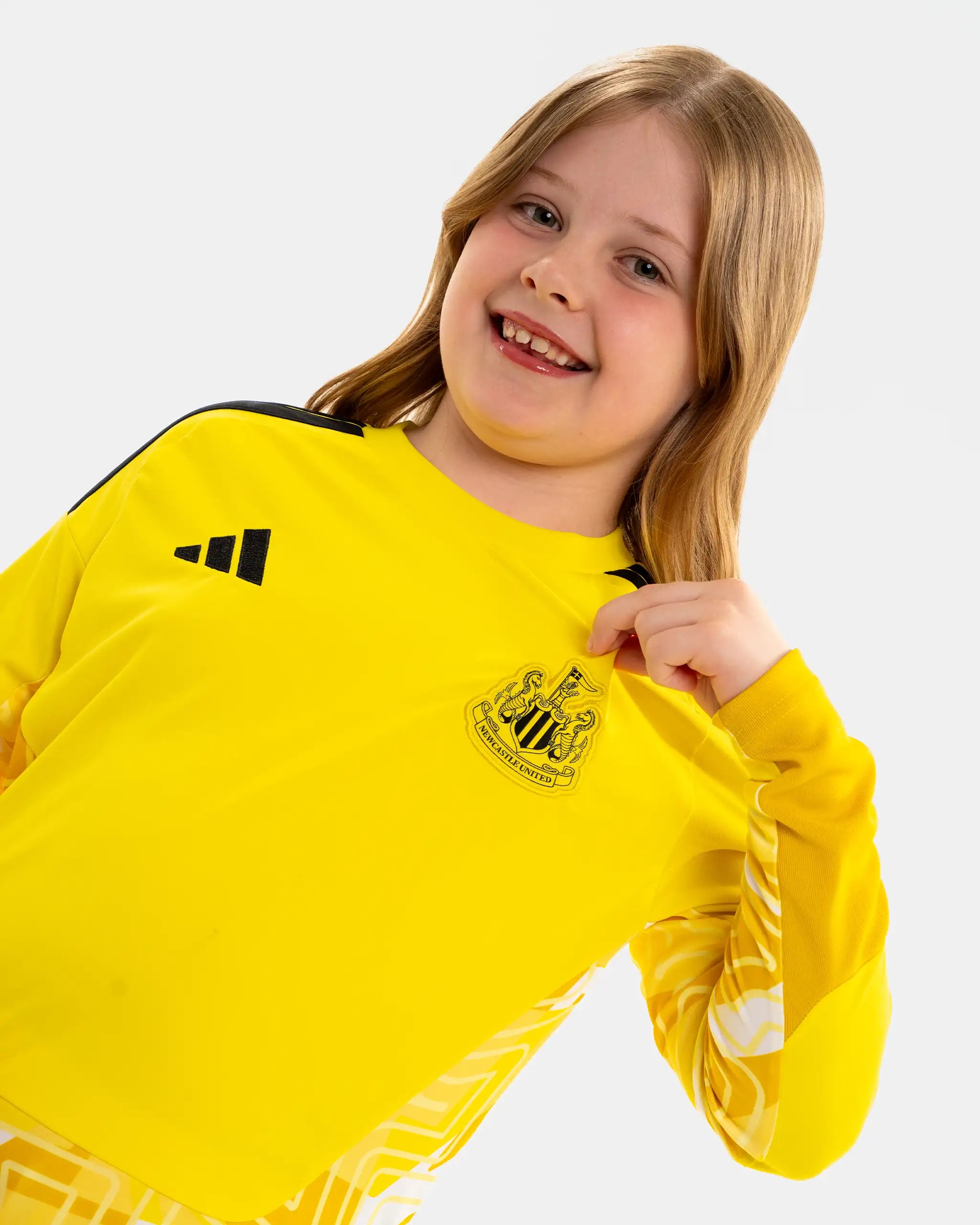 Kids Newcastle Goalkeeper Away 26/27