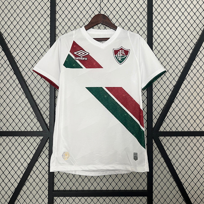 Jersey 24∕25 Fluminense entfernt