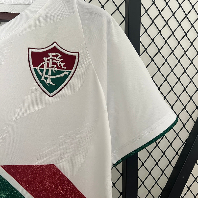 Jersey 24∕25 Fluminense entfernt