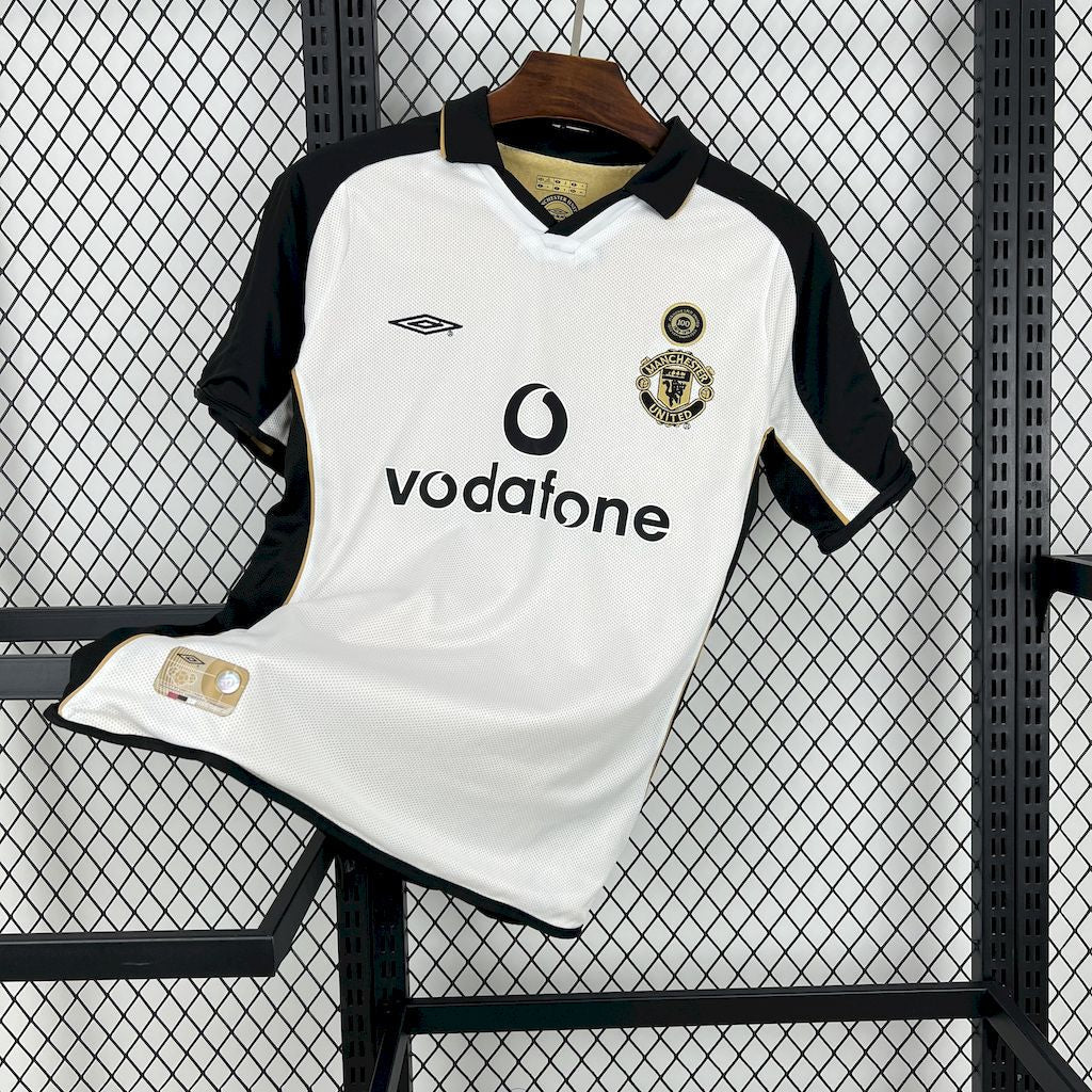 Wendetrikot von Manchester United Retro 2001/02 zum 100. Jubiläum