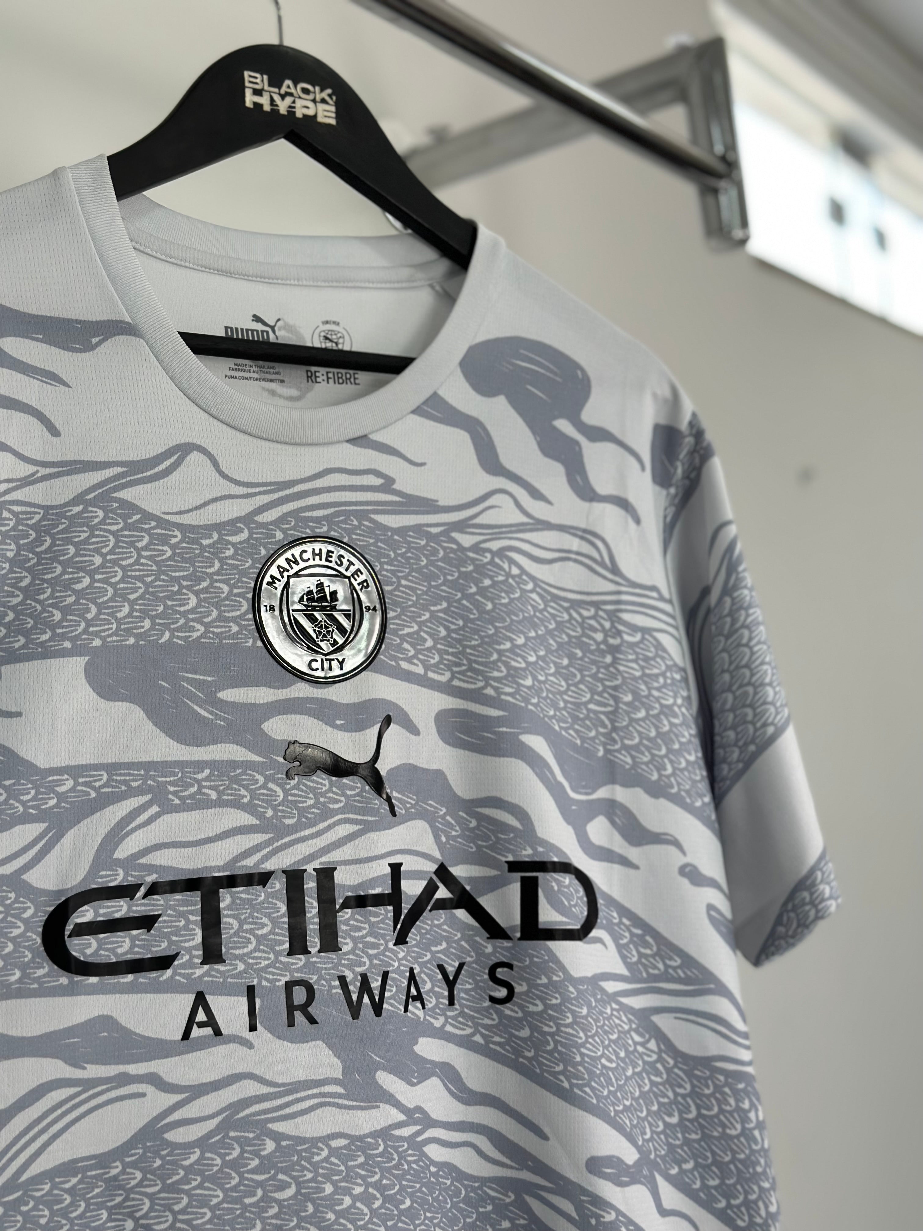 Trikot Manchester City „Ano do Dragão de Madeira“ 24/25 s/n° Torcedor Masculina – Grau