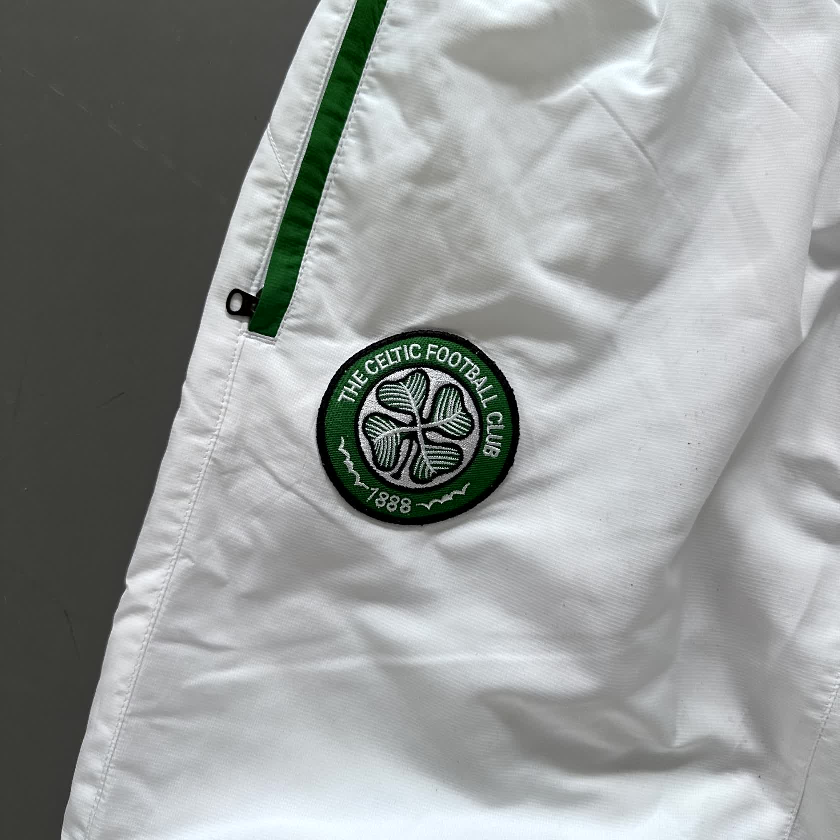 Nike x Celtic Vintage Premium Jacke 2006/07