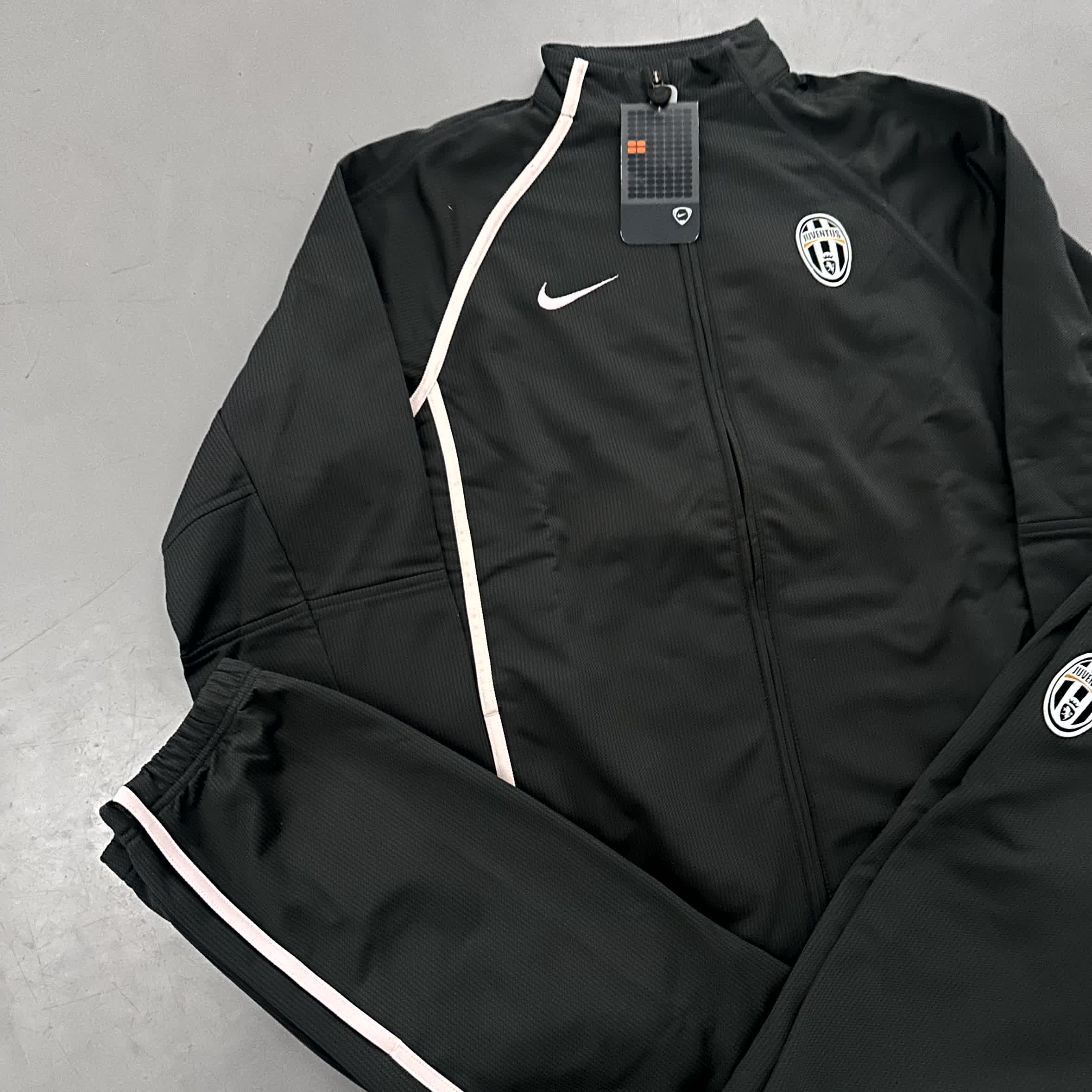 Nike x Juventus Turin Vintage Jacke 2010/11