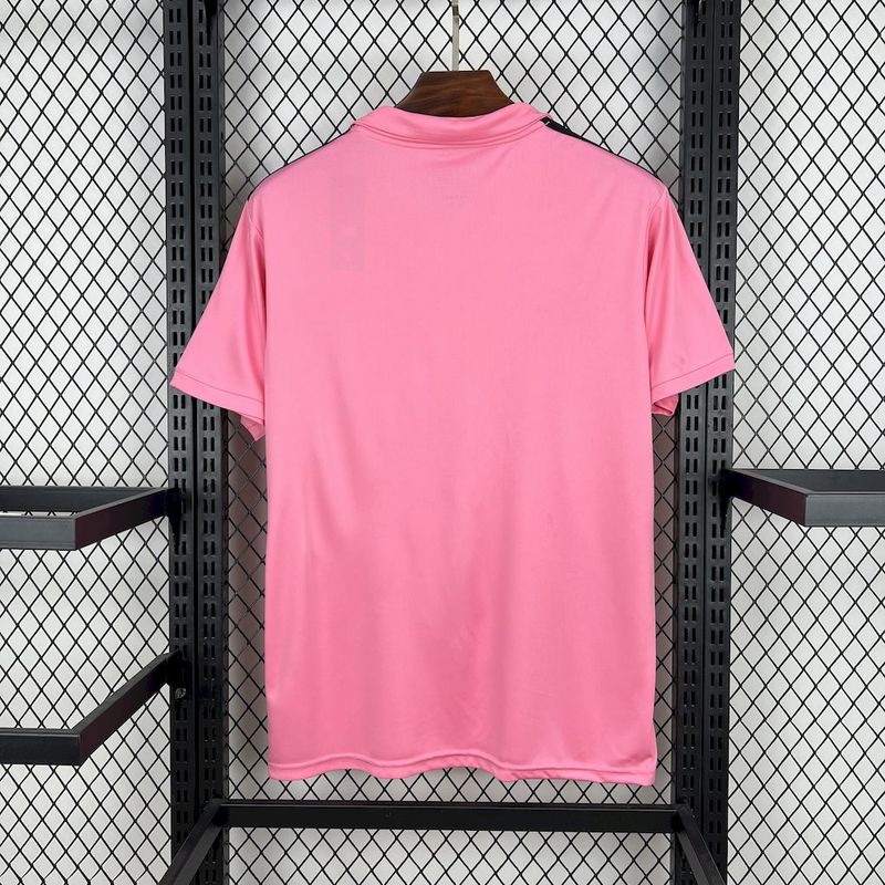 Real Madrid 2025/26 Pinkes Sondertrikot (4DC8)