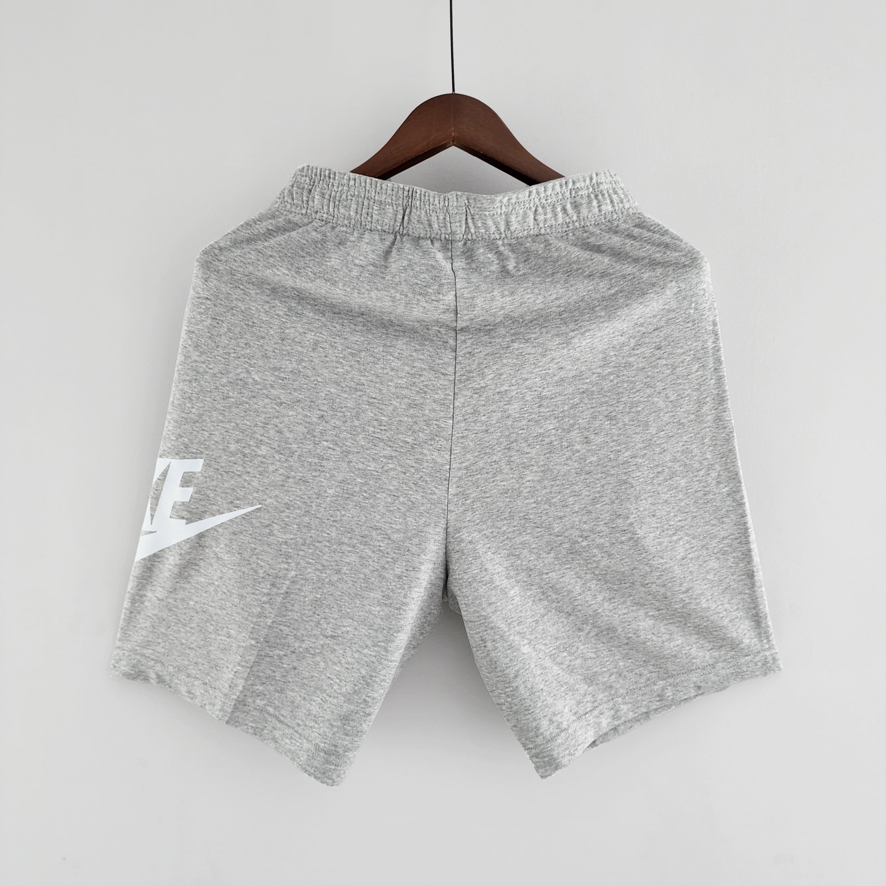 Shorts Moletom Nike - Cinza