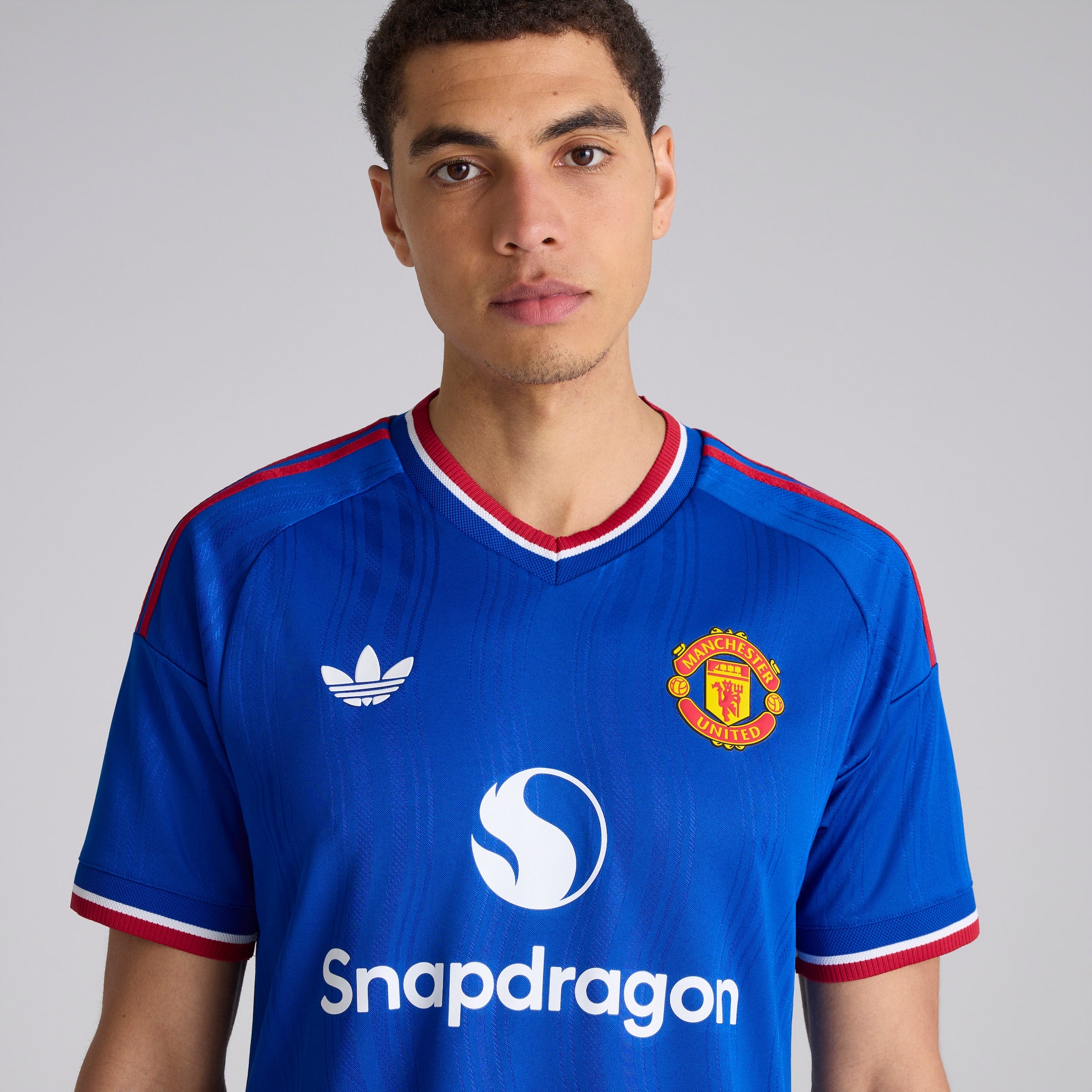 Jersey #FERNANDES 8 Player Manchester United Away 26/27 (EPL)