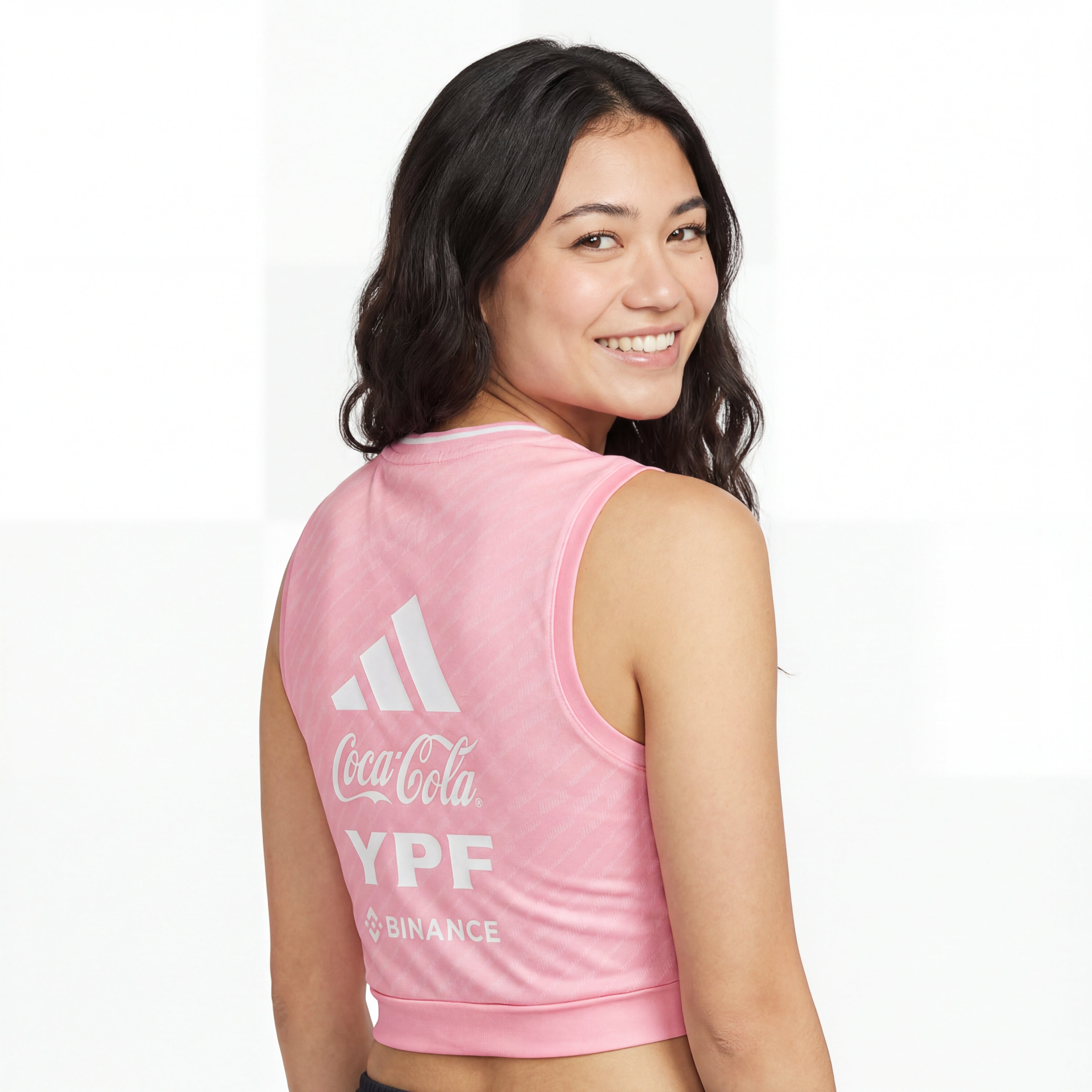 Argentinische Frau, bauchfrei, 25/26, Rosa 