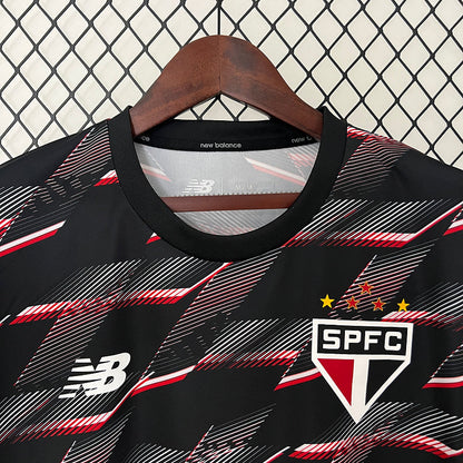 Trikot 24/25 Sao Paulo Anzug vor dem Spiel 