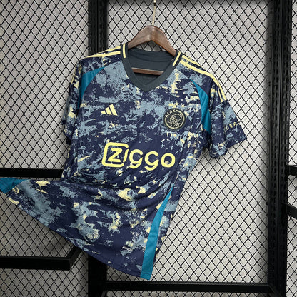 Auswärtstrikot von Ajax 24/25 