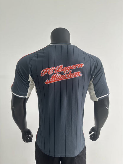 Bayern-Trikot 25/26 Spieler US-Packung 