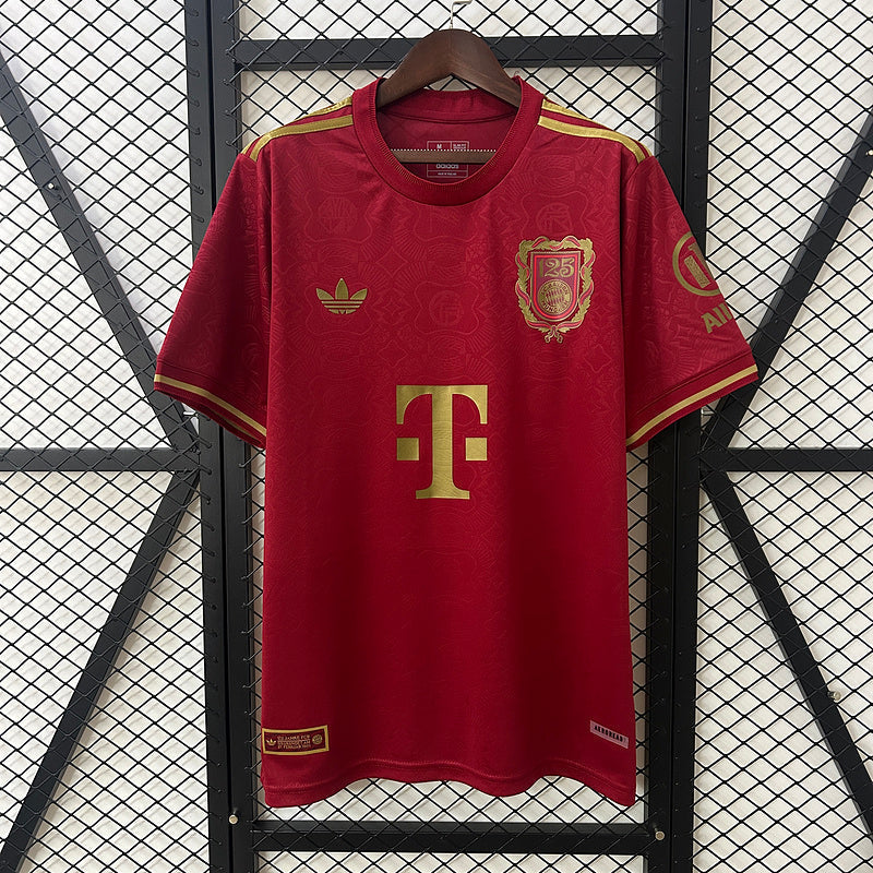 Trikot Bayern München 25/26 zum 125-jährigen Jubiläum 