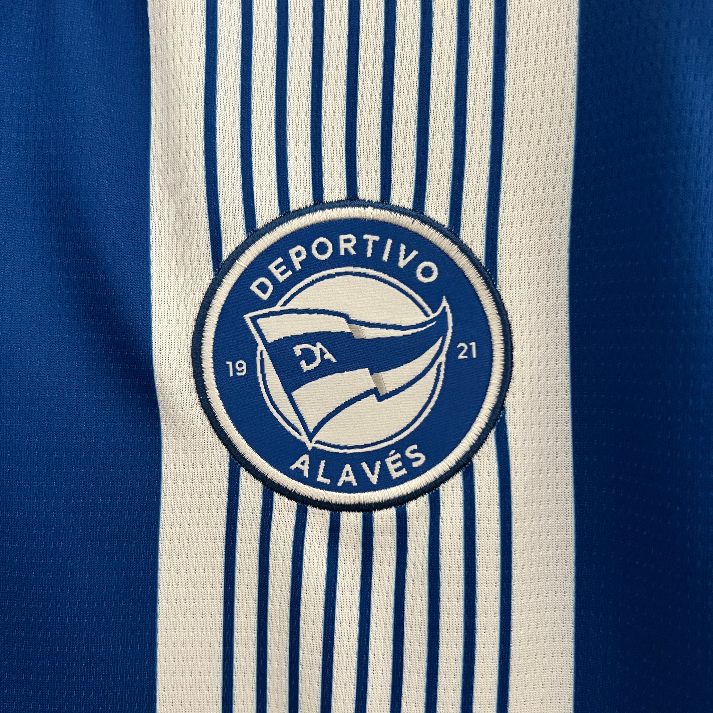 Trikot von Deportivo Alavés 24/25 Heim 