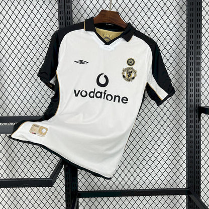 Wendetrikot von Manchester United Retro 2001/02 zum 100. Jubiläum 