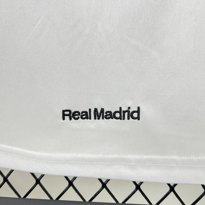 Trikot von Real Madrid Retro 2005/06 Home 