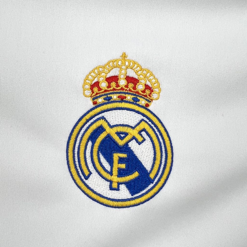 Trikot von Real Madrid Retro 2005/06 Home 