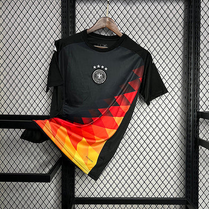 Trikot Deutschland 2024/25 – Trainingsshirt vor dem Spiel 