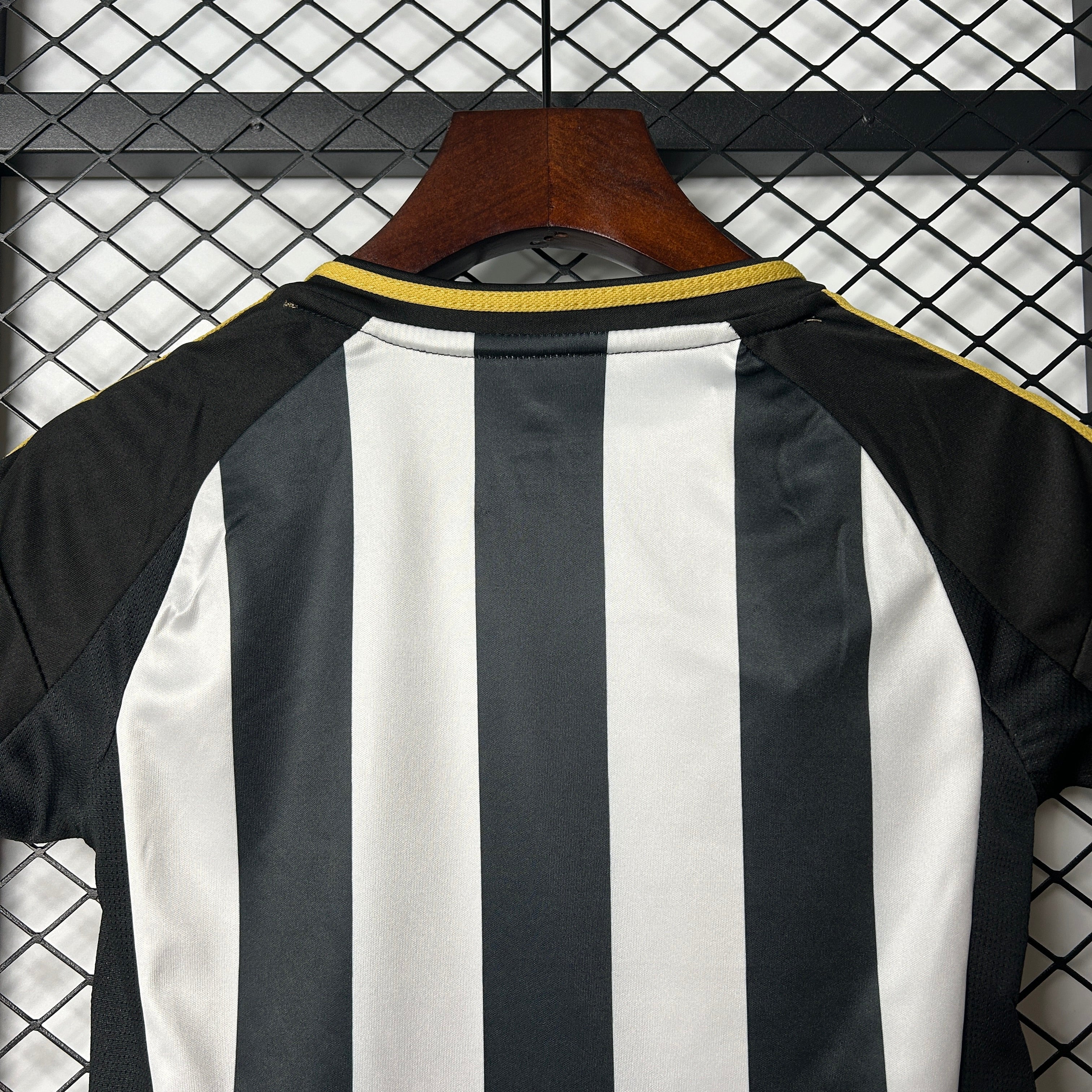 Kinder Atlético Mineiro I 25/26 - Preto e Branco 