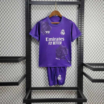 Real Madrid Kinder 2024/25 – Lila 
