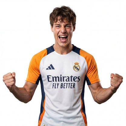 Real Madrid 24/25 Trainings-Trikot vor dem Spiel 