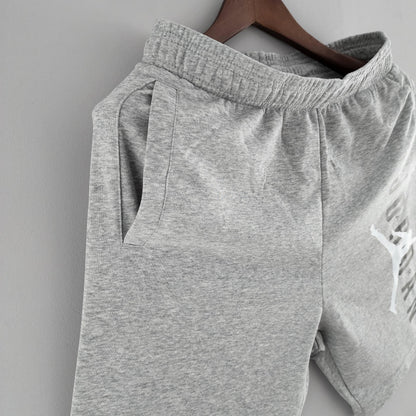 Shorts Moletom Nike Air Jordan - Cinza 