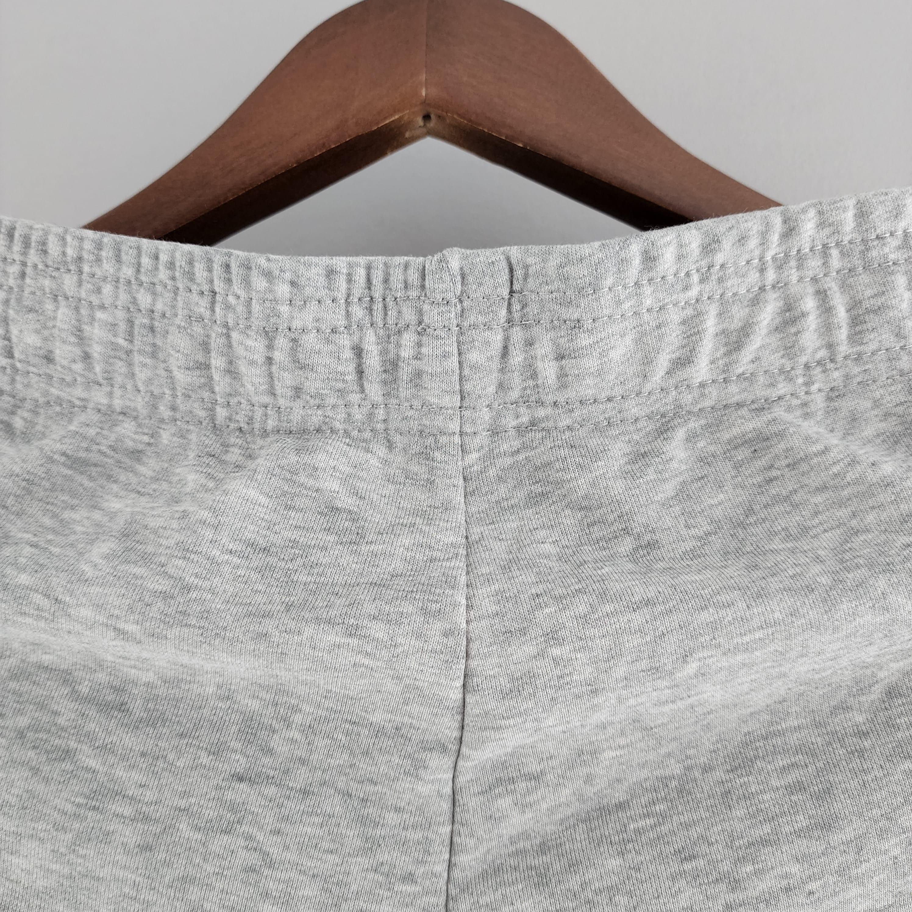 Shorts Moletom Nike Air Jordan - Cinza 