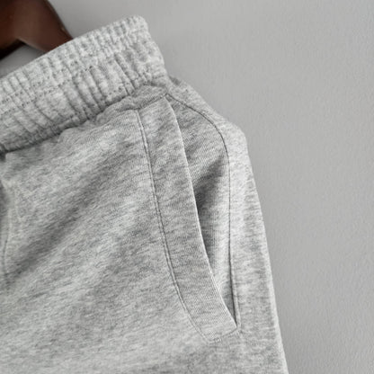 Shorts Moletom Nike - Cinza 